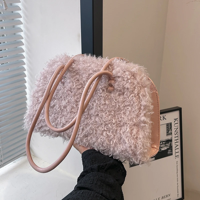 Luxus Lamm Woolen Handtasche Geldbörse Kupplungen Frauen Tasche 2024 Winter Neue Große Kapazität Unterarm Schulter Tasche Dame Warme Plüsch Tasche – Detail 8