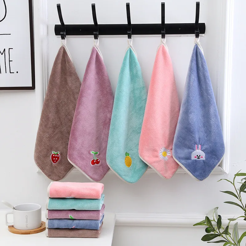 Description Picture 3 of item1Pc 30x30cm Microfiber Square Towel Soft Water Absorption Hanging Embroidery Gift Children's Handkerchief Wash Face Cloth