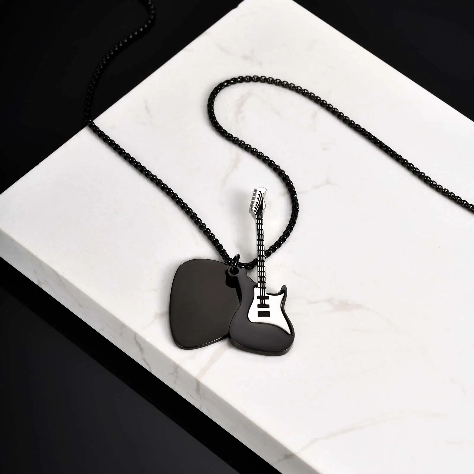 Mode Punk Gitarre Pick Anhänger Halskette für Männer Edelstahl Gitarre Charme Halskette Rock Hip-hop Schmuck Geschenk – Detail 6