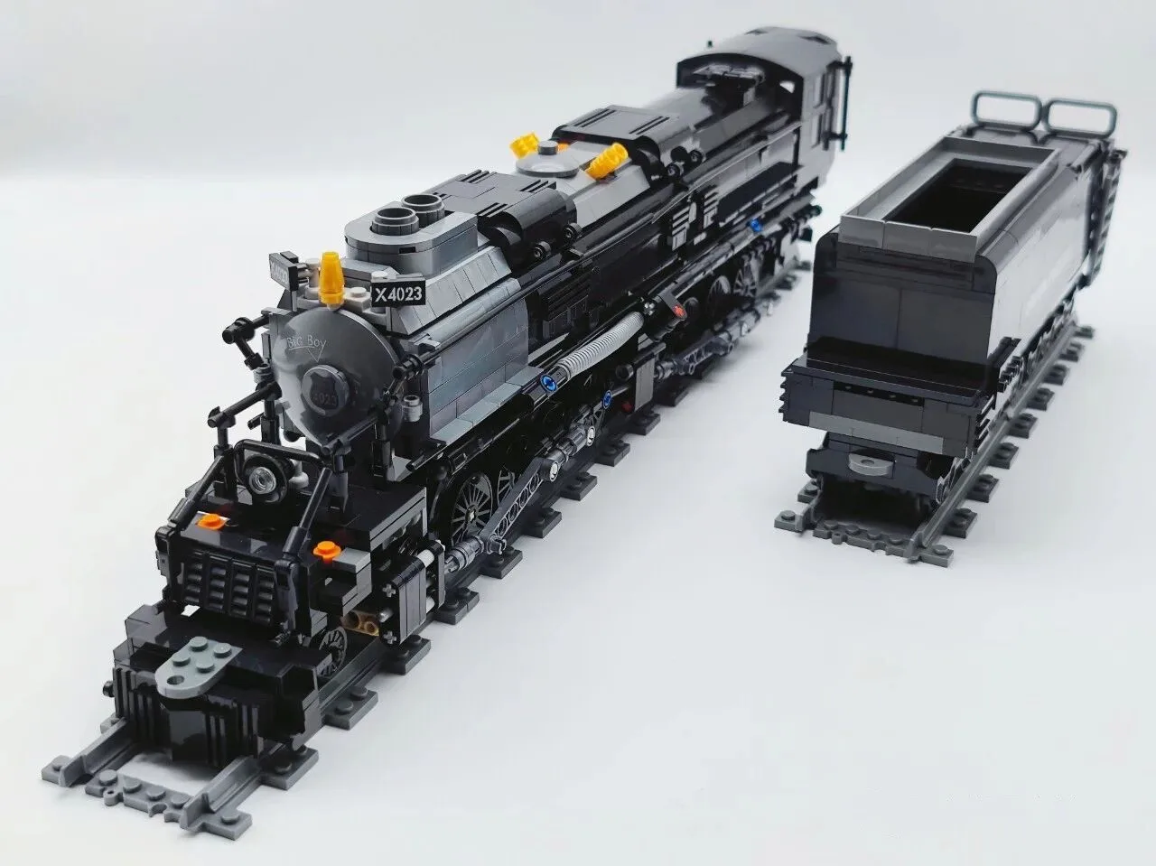 Jiestar 59005 City Series The Big Boy Train Model Building Blocks Set