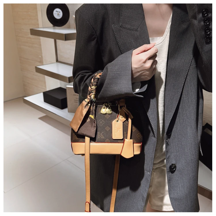 Damen Mini-Shell-Tasche, Seidenschal-Dekoration, Modische Handtasche, Vielseitige Schulter- und Umhängetasche – Detail 24