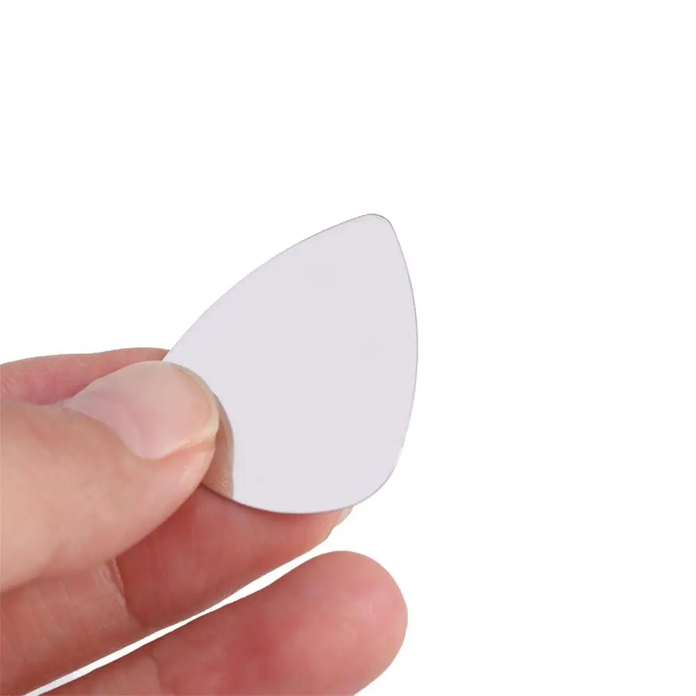 10개입 0.3mm 스테인리스 스틸 기타 피크 삼각형 모양 금속 기타 플렉트럼 메디에이터 접착식 손가락 피크 우쿨렐레용