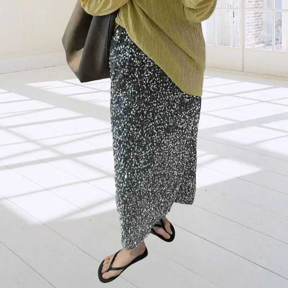 Рисунок 2 - Женская юбка миди с блестками