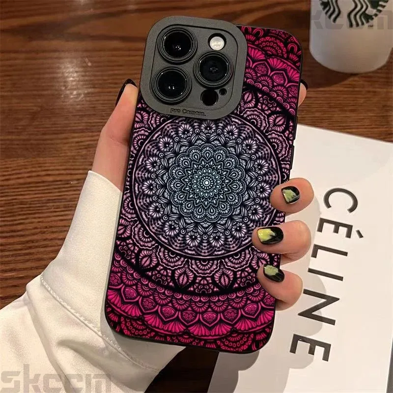 Vintage Totem Pattern Soft TPU Phone Case - Artistic Back Cover