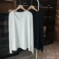 T-Shirt ample femme t-shirts noir blanc automne doux T-Shirt surdimensionné femmes t-shirts à manches longues col en v Sexy dentelle chemise femmes haut 6