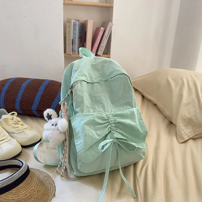 Green trumpet + pendant