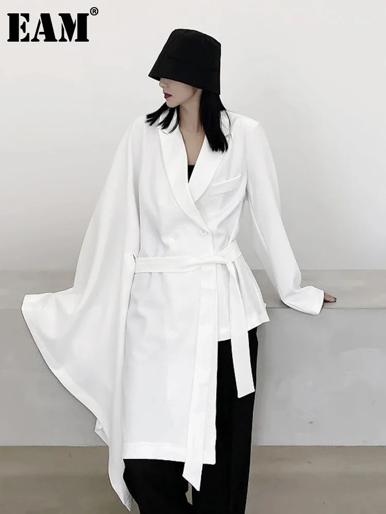 

[EAM] Loose Fit White Irregular Big Size Casual Jacket New Lapel Long Sleeve Women Coat Fashion Tide Spring Autumn 2024 1DF1108
