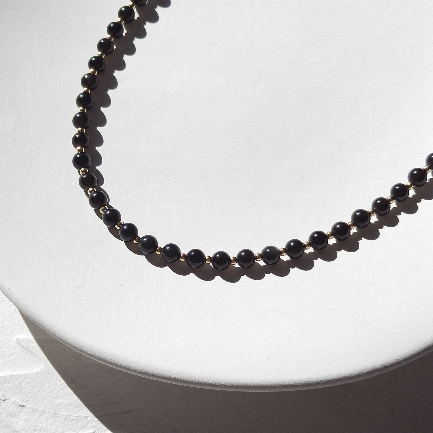 

Lii Ji Радужный обсидиан 4 мм 14 к позолоченное ожерелье из бисера 40 + 3 см ожерелье-чокер для женщин и мужчин ювелирные изделия