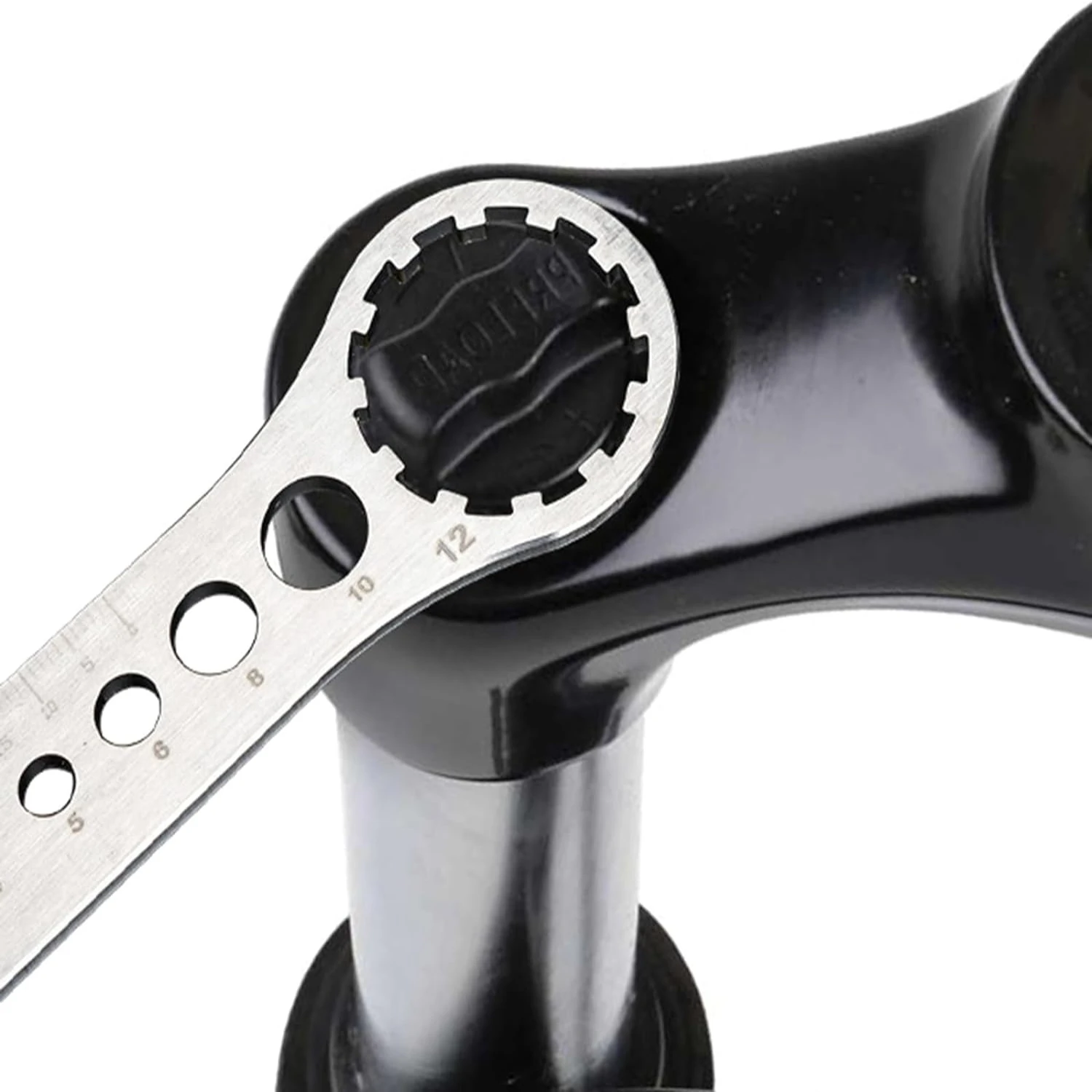 Elevate your cycling experience with the comprehensive essential bike tool kit: Conquer maintenance challenges, enhance your ski