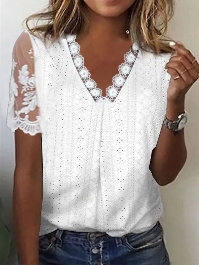 Plus Size Women's Lace Hollow Short Sleeve V-neck Top