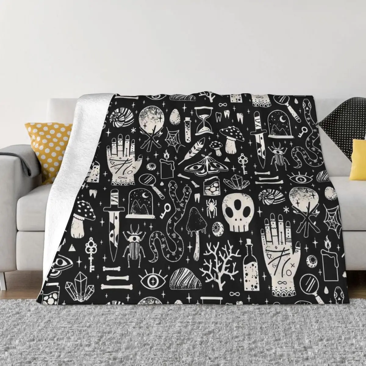 

Curiosities Bone Black Skull Blanket Soft Plush All-Season Comfort Throw Blankets for Luxury Bedding Blankets