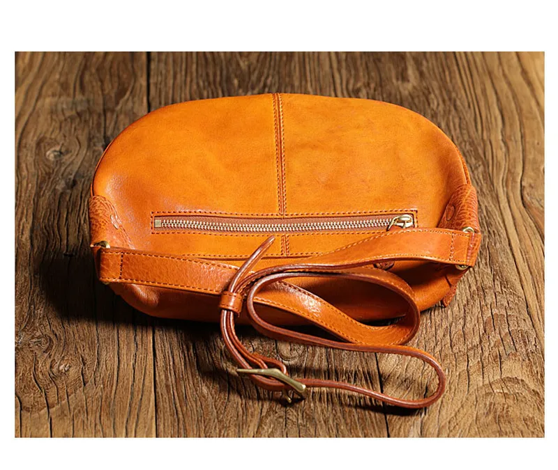 Retro fashion high quality real leather men's multi-pocket chest bag outdoor daily summer hot sale first layer cowhide belt bag