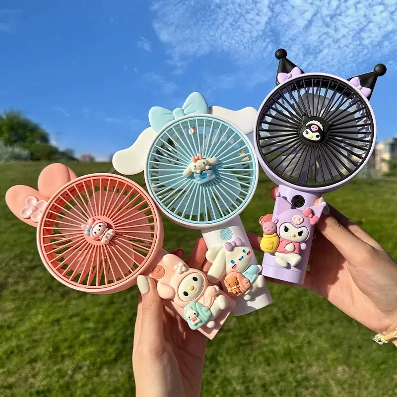 

Мини-веер в стиле аниме Sanrio Kuromi My Melody Cinnamoroll, портативная ручная подставка для телефона с Usb-зарядкой, двухцелевые подарки, игрушки