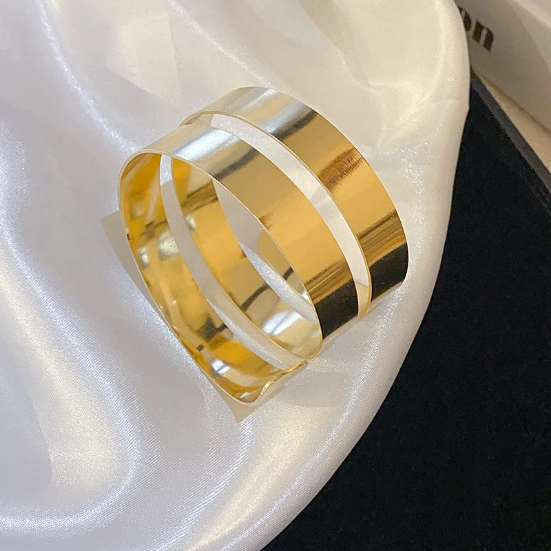 أساور هندسية فاخرة ٥ قطع