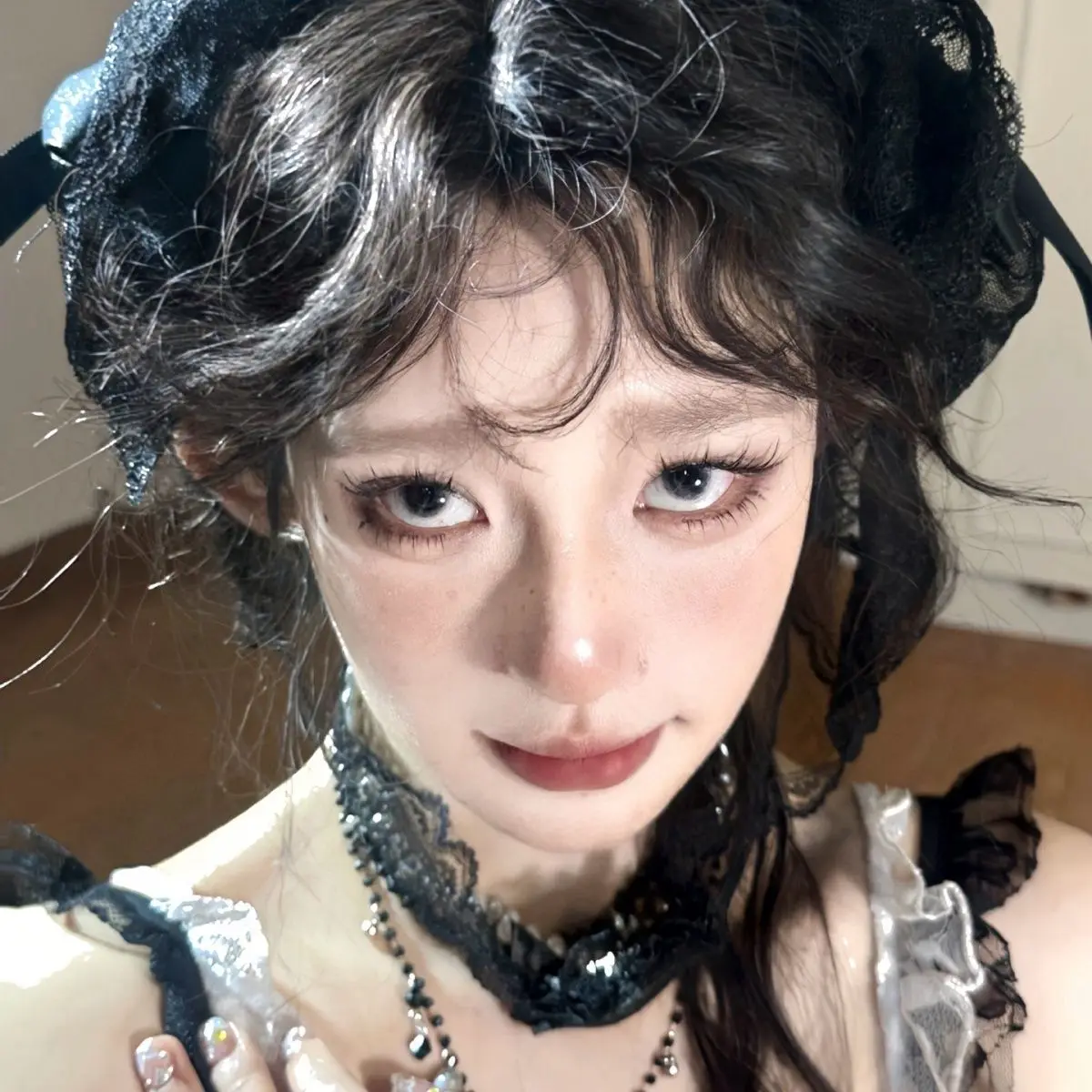 Black and White Halloween Crazy Eye Contact Lenses (1 Pair)