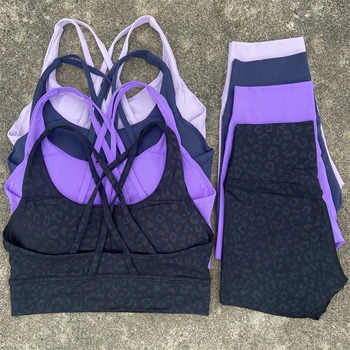 Set di pantaloncini da yoga Set sportivo da palestra Abbigliamento da allenamento per donna Tuta da fitness in 2 pezzi Reggiseno con spalline incrociate Pantaloncini a vita alta Tuta da corsa 1