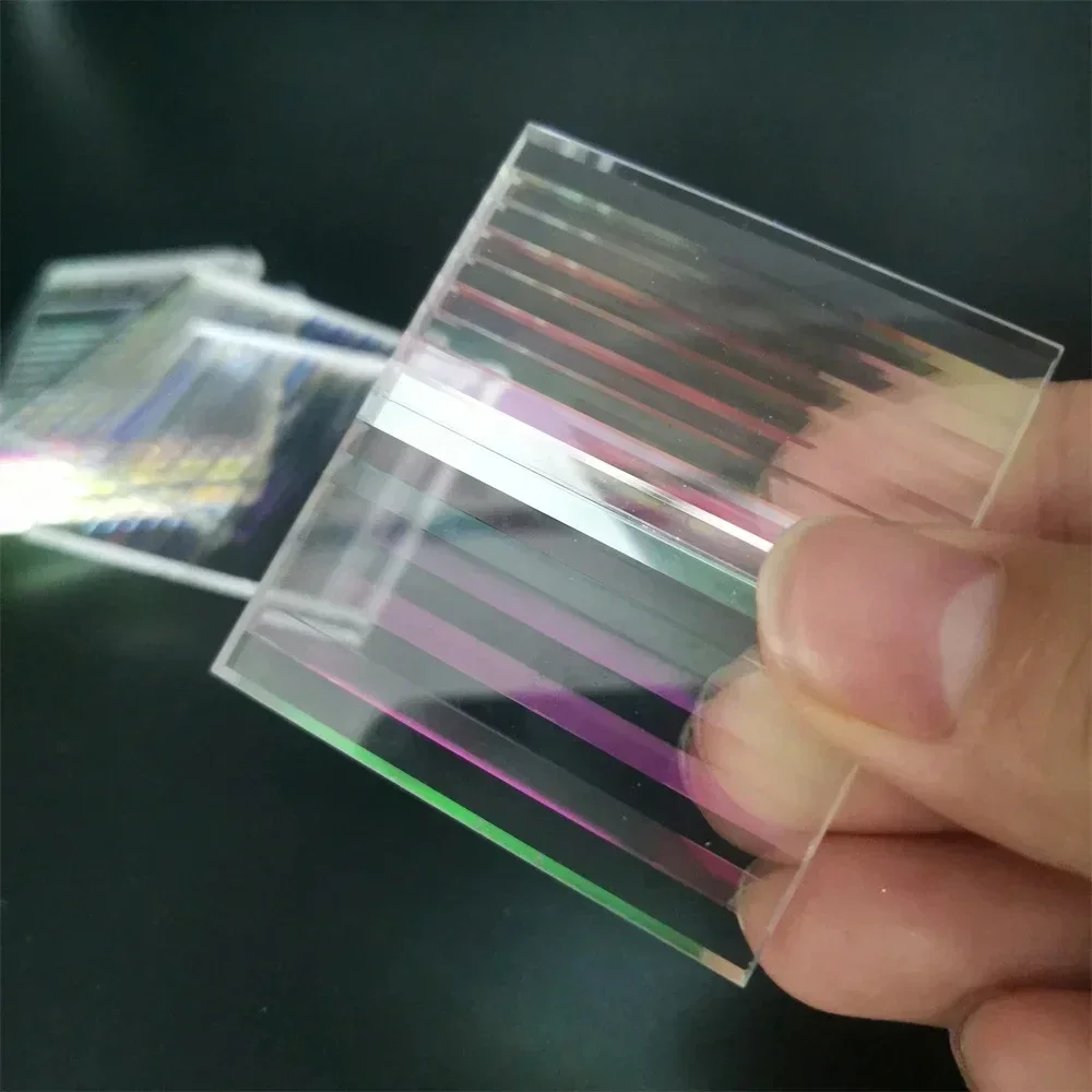 10pcs 34X29/33x31mm 결함 프로젝터 LCD 격자 프리즘 직사각형 이색 프리즘 광학 유리 장식 미술 DIY 디자인