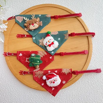 Christmas Pet Bandana Collar - Festive Red Elk Print Triangle Towel for Cats & Dogs, Cozy Holiday Accessory