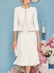 Two Piece Sheath Column Mother of the Bride Dress Elegant Jewel Neck Knee Chiffon Lace Satin 3/4 Length Sleeve with Appliques