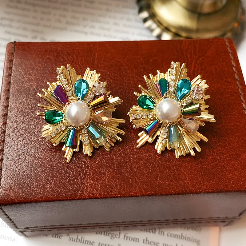 Ethnic Style Rhinestone Crystal Flower Pearl Stud Earrings for Women Vintage Creative Design Earring Fashion Jewelry