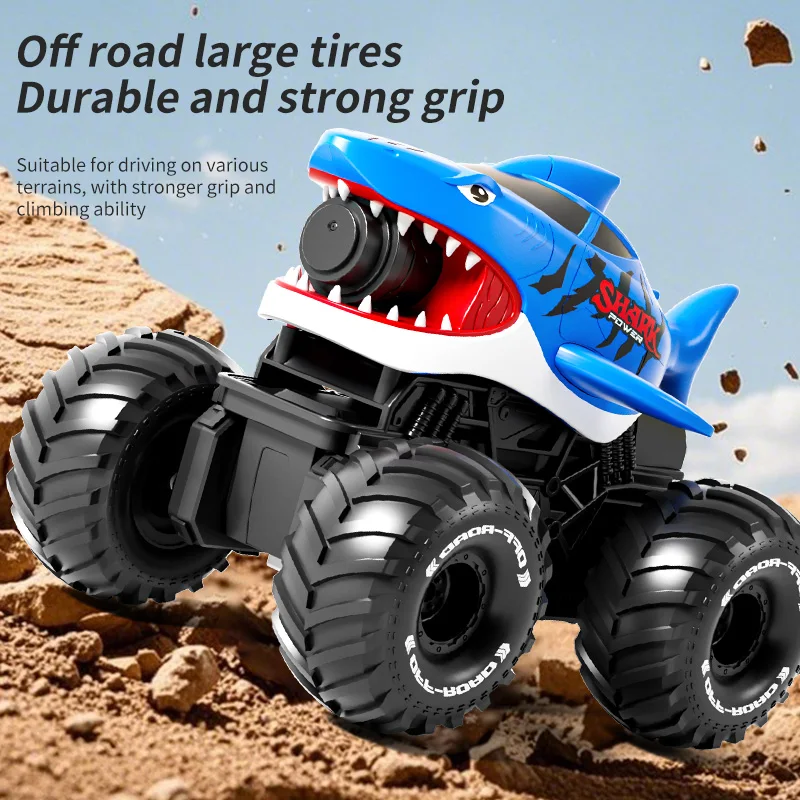 Pack complet avec la voiture RC 4x4 1:16 tout terrain grise et sa télécommande 2.4GHz