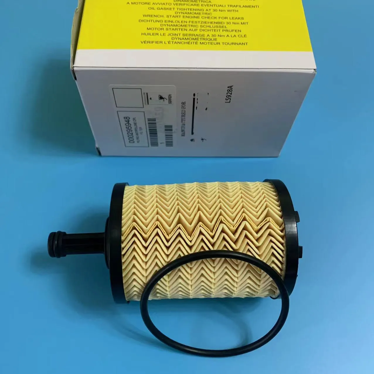 

000295948 Oil Filter For MASERATI QUATTROPORTE 3.8 LEVANTE SUV For Ferrari F458 488 GTB California T 3.8