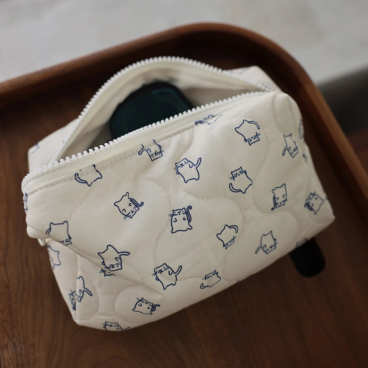 Cartoon hand-painted kitten cute storage bag fabric cosmetic bag travel portable toiletry storage bag woman makeup bag 6
