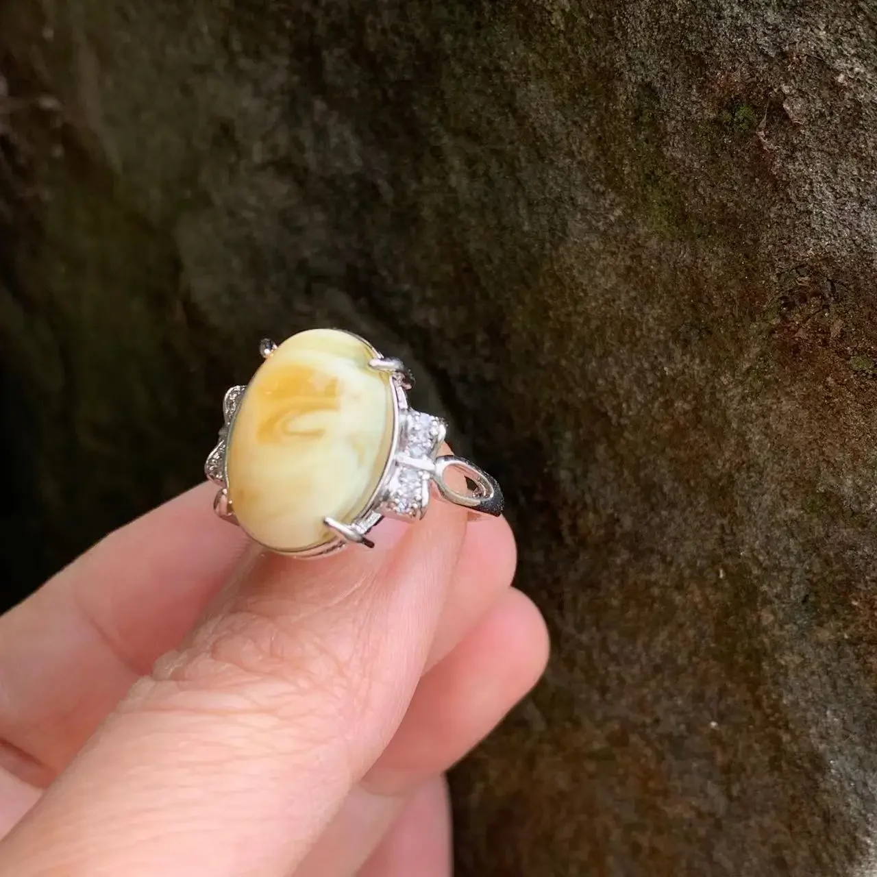 Natural Amber Ring Female Handmade Simple Three-Dimensional Accessories Gem Wholesale Jewelry Organic Gems Tourmaline