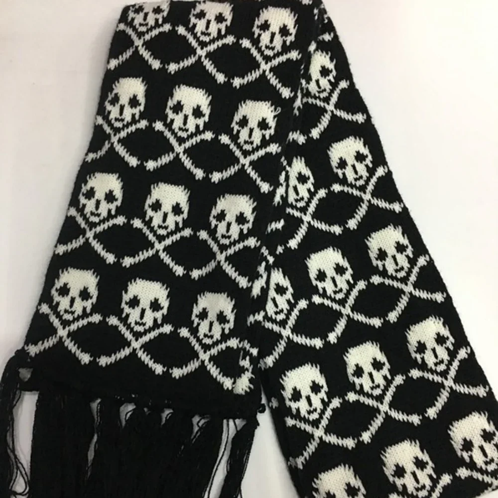 New Anime Hip-hop Autumn and Winter Skull Men's Knitted Scarf Ladies Black Tassel Skull Scarf Party Acting Gift