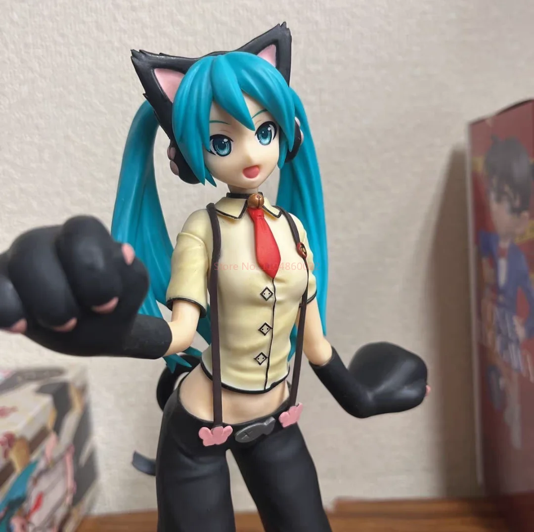 Hatsune Miku Cat Version PVC Figure - Collectible Desktop Decoration Gift