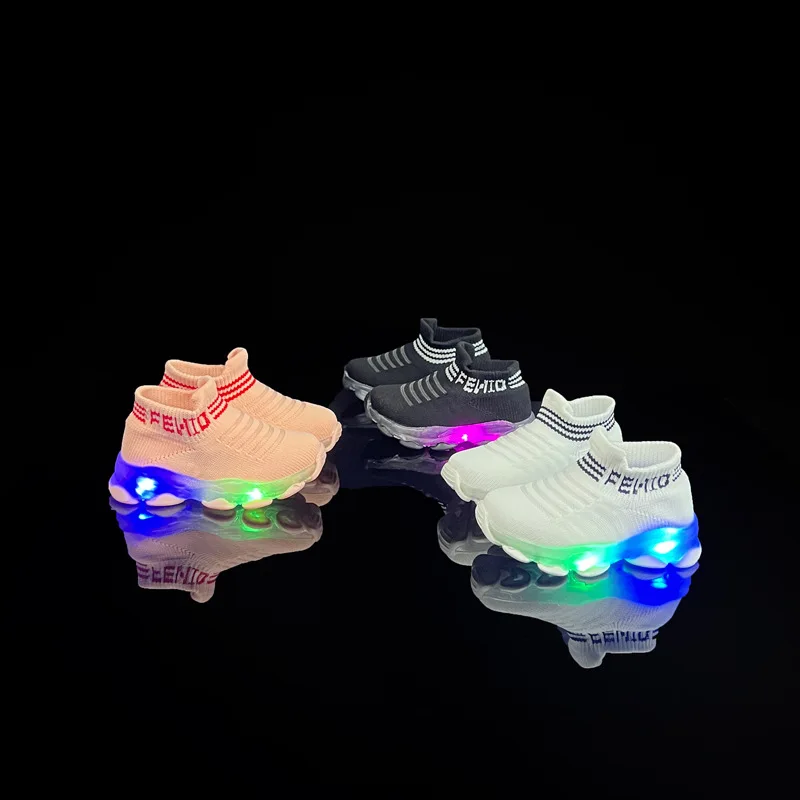 Boys and girls' flying woven sports socks and shoes with LED lights summer breathable elastic children's shoes kids sneakers sports shoes kids sports shoes kids shoes