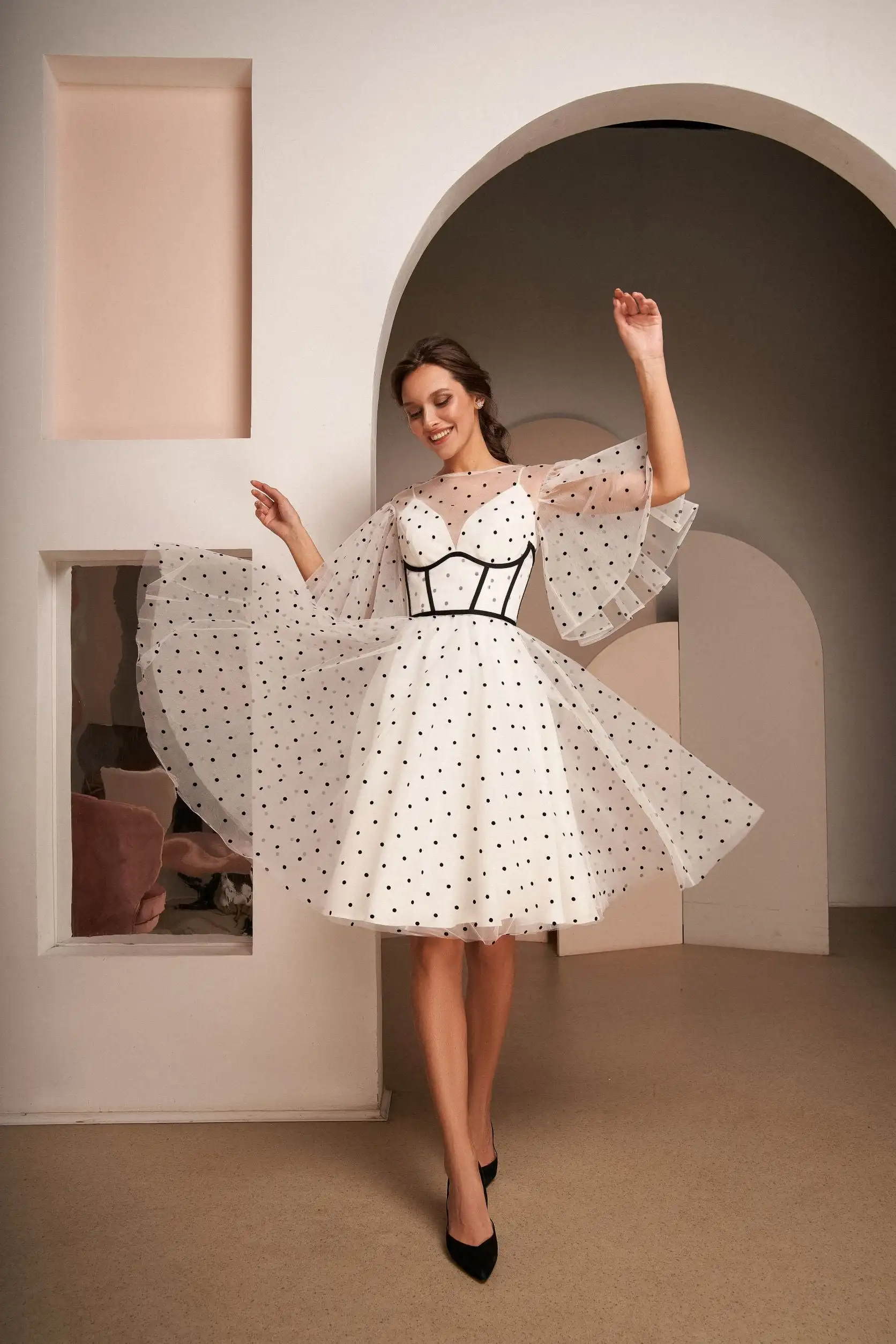 

Off White Black Dot Prom Dresses Tulle Trumpet Short Sleeves A Line Knee Length Formal Party Graduation Women Evening Gowns