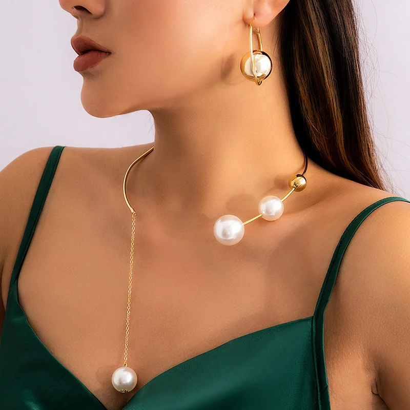 

Exaggerated Pearl Necklace Earrings Set for Women Geometric Versatile Golden Bead Opening Collar Exquisite Clavicl Jewelry Gifts