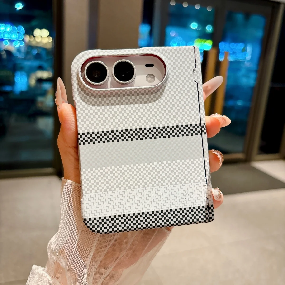 Carbon Fiber Matte Magnetic Phone Case with Shockproof Protective Cover