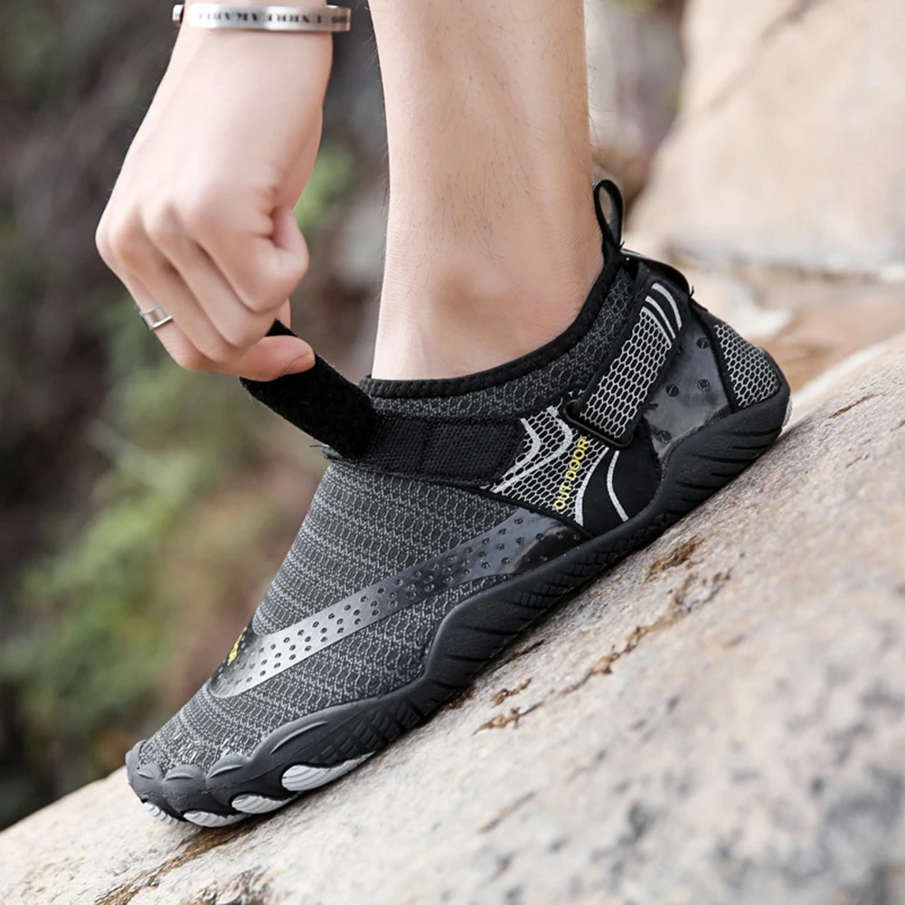 Unisex Diving Aqua Shoes Swimming Water Shoes Men Women Summer Barefoot Beach Quick Dry Nonslip River Sea Diving Sneakers
