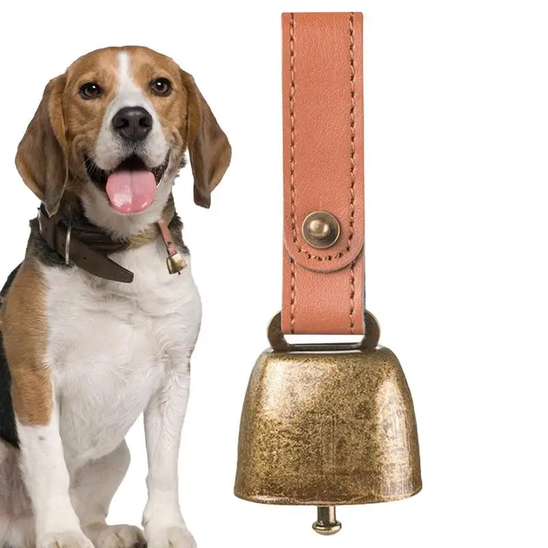 Obroża dla psa dzwonki dzwonki trąbka gwizdek dzwonki z zabezpieczeniem przeciw kradzieży dzwonki z guzik skórzany paskiem i wisiorkiem czerwony brąz chroniący przed zgubieniem dla zwierząt