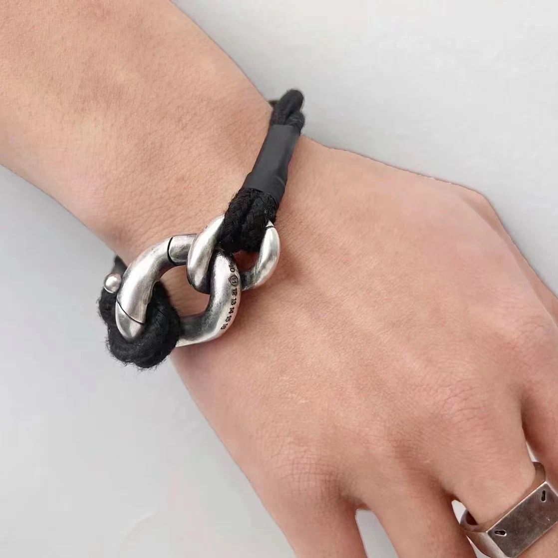Maison Margiela pulsera moda para hombre y mujer, joyería clásica con nudo de hebilla, ajustable, Simple, para parejas, MM6, 11| | - AliExpress