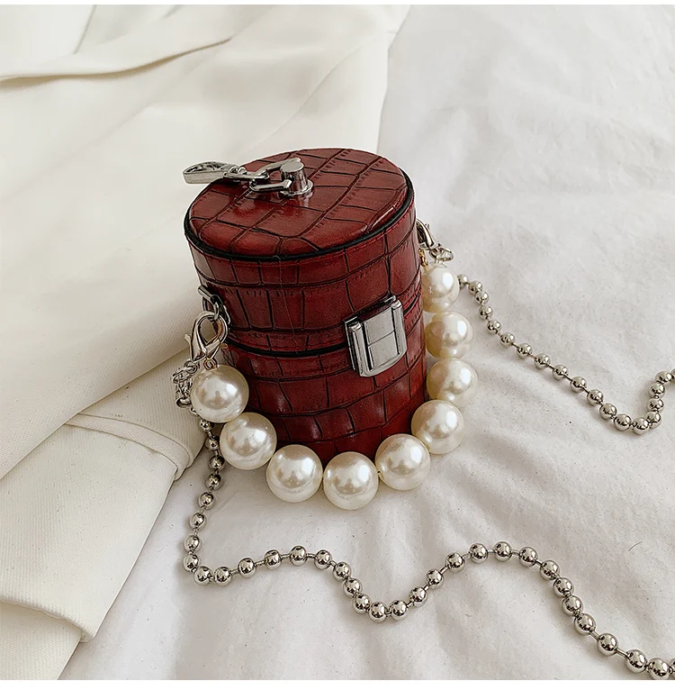 thumbnail image 1 of Mini bolso pequeño para mujer, nuevo bolso de verano popular con cadena de perlas, bolso cruzado de un solo hombro para mujer, gran oferta, envío gratuito, 1 of 5