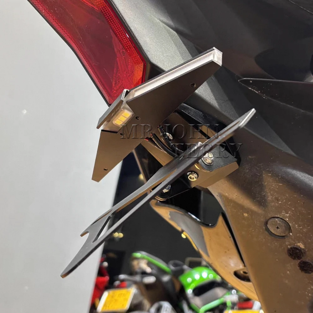 야마하 YZF R1M R1 2015-2025용 오토바이 번호판 홀더 LED 라이트 테일 타이디 펜더 번호판 홀더 YZF-R1 YZFR1
