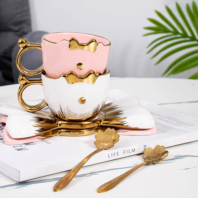 

Nordic high-end creative bow afternoon tea office exquisite cat coffee cups and saucers style Phnom Penh ceramic cups and saucer