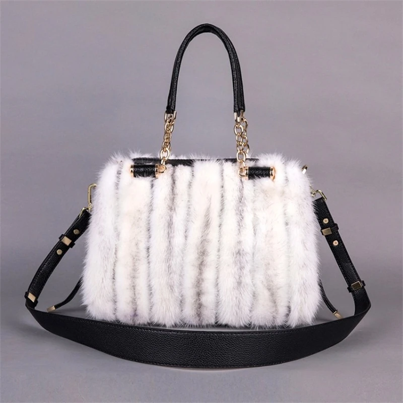 Winter Fashion Real Fur Handbag Luxury Mink Fur Ladies Shoulder Bag Designer Ladies Large Capacity Delicate Crossbody Bag