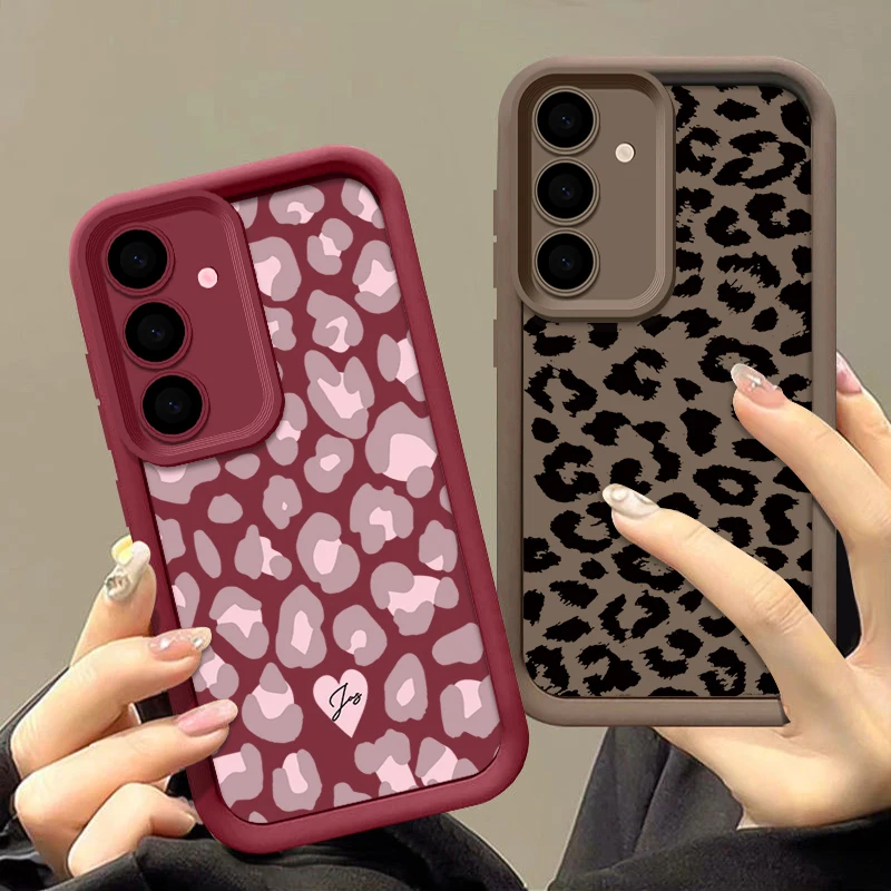 Stylish Leopard Print Phone Case - Ultra Protective and Trendy Design