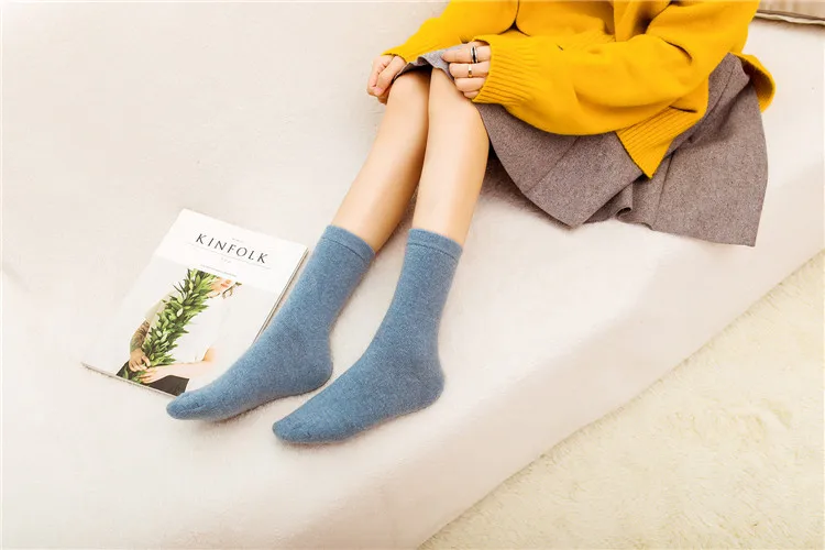 Chaussettes épaisses en laine de lapin angora pour femmes