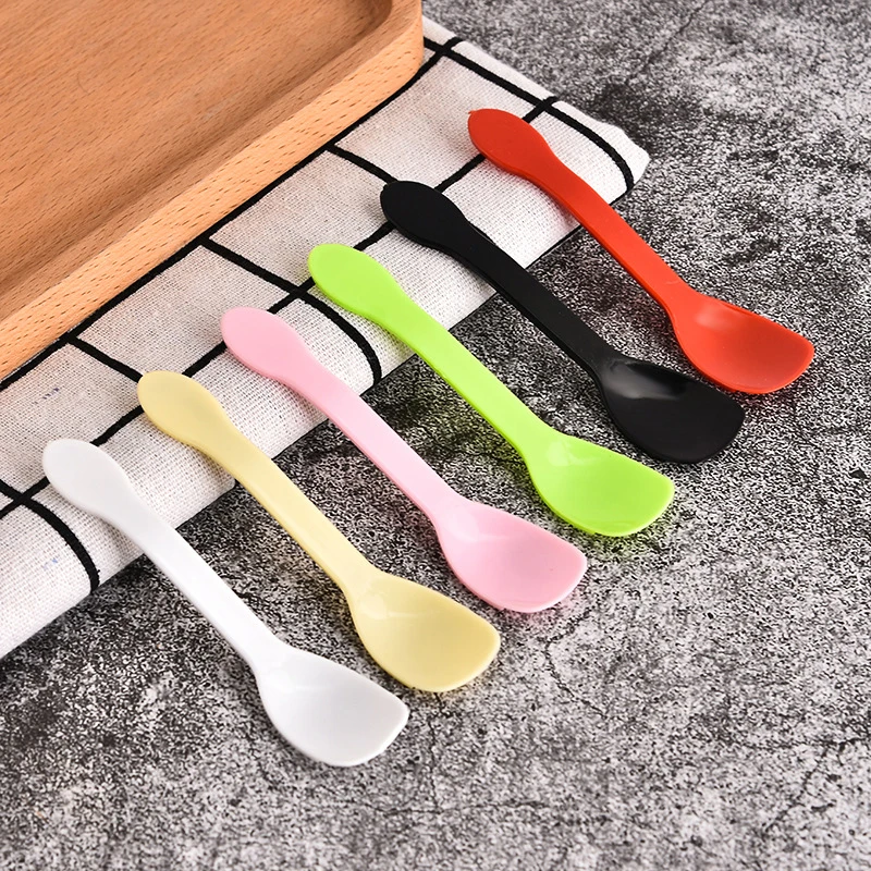 Mini Plastic Spoons Flatware Spoons For Jelly Ice Cream Dessert Appetizer Spoon For Party Supplies Yellow Black Pink 100Pcs plastic disposable spoon