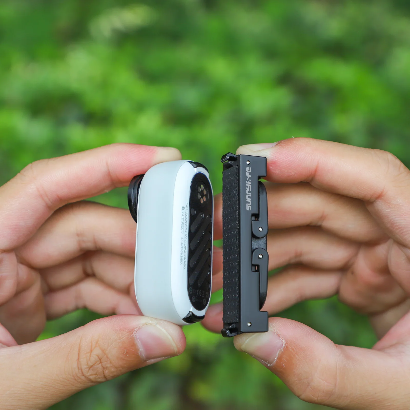 

For Insta360 GO 3 Thumb Camera Durable Construction Magnetic Quick Release Adapter Mount Brackets Action Camera Accessory
