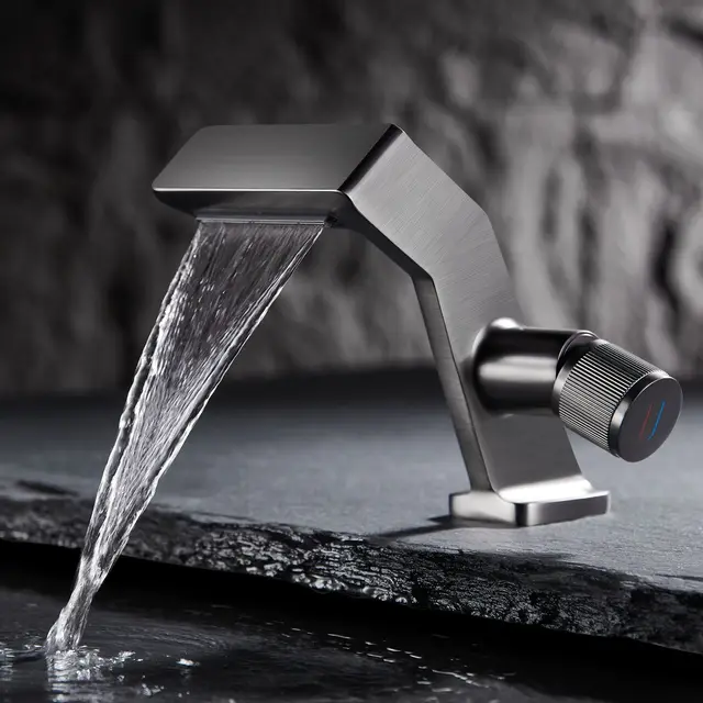 น้ําตกอ่างล้างหน้าก๊อกน้ําร้อนและเย็นห้องน้ําอ่างล้างจานแตะสีเทาเดี่ยว 1