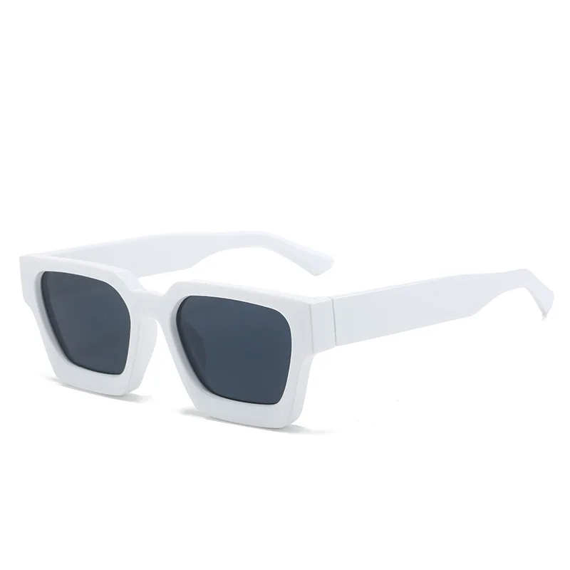 Luxury Retro Square Sunglasses - Unisex Designer Shades with UV400 Protection in Trendy Green