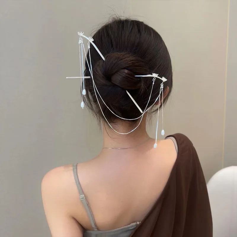 Fermaglio per capelli minimalista, creativo, alla moda e versatile, a doppio filo, con design a nappa, con un accessorio per capelli in stile cinese di alta gamma. - immagine 2