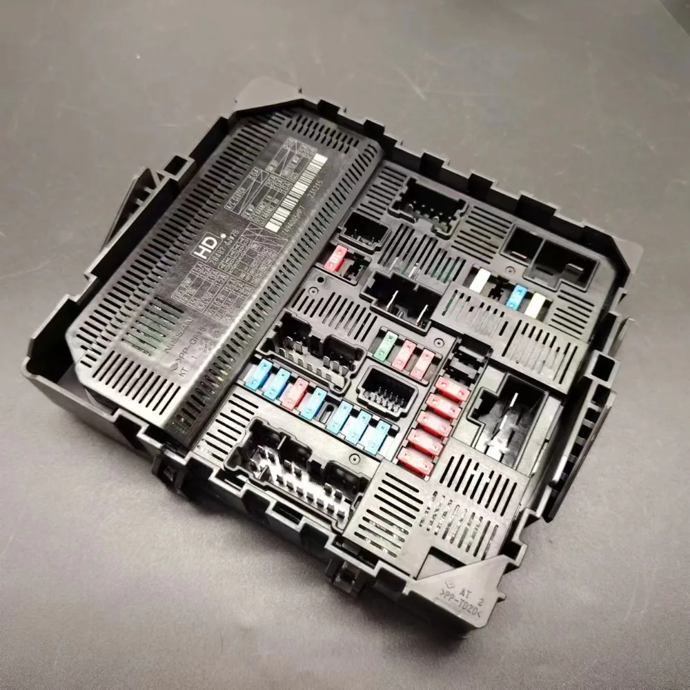 Relay Fuse Box For Nisan Navara 1pcs HA 284B74JA1B