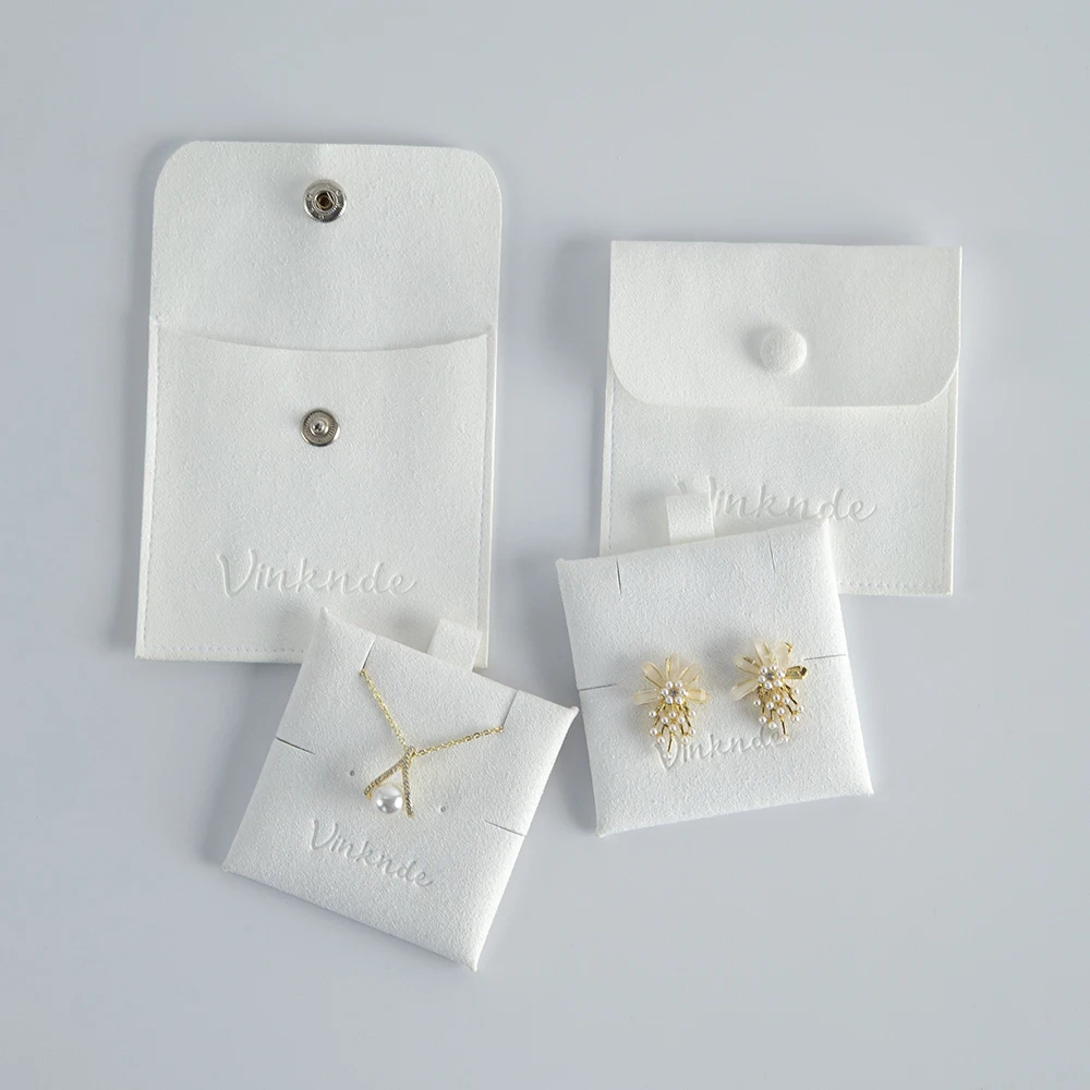 Weißer Mikrofaser-Schmuckbeutel mit Halter, individuell geprägtes, gestempeltes Logo, Wildleder-Schmuck, Ohrringe, Halskette mit Einsatzkartenblöcken – Detail 5